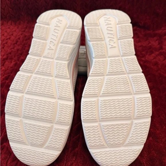 Nautica Women’s Blush and White Viburn Knit Sneakers – NWT Size 8.5 - Picture 4 of 8